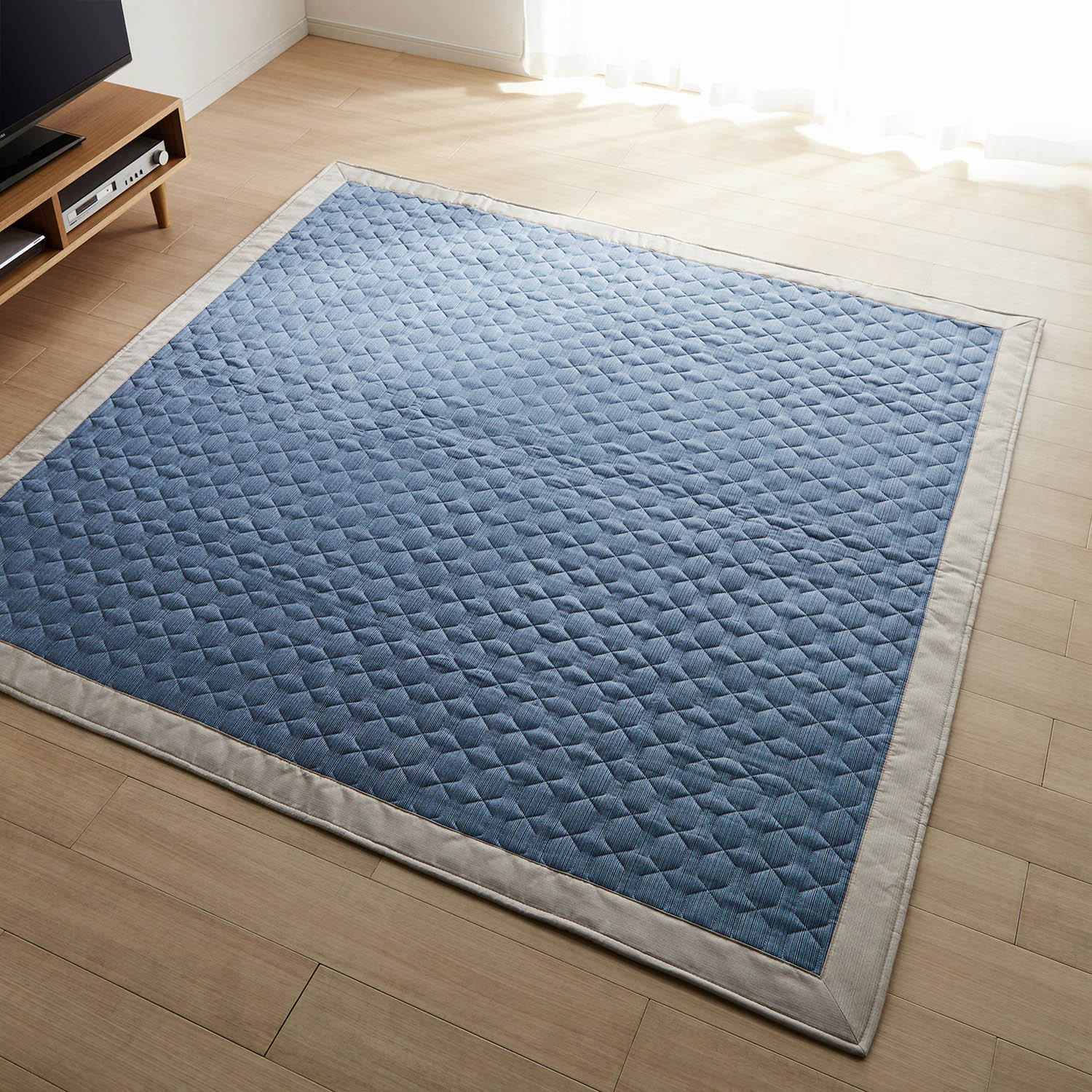 ������Ƒf�ނ̊z���f�U�C���L���g���O���O�̂݃l�C�r�[